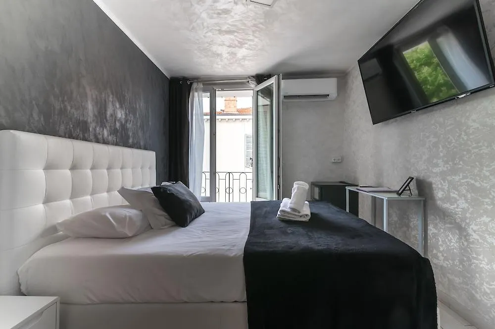 ***  Hotel Des Congres Et Festivals Cannes France