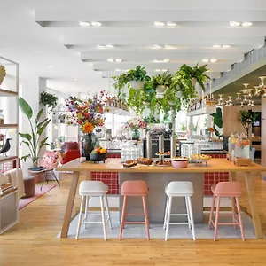 Zoku 4* Parijs